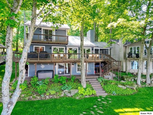 553 Highland Hills Drive, Howard, OH 43028
