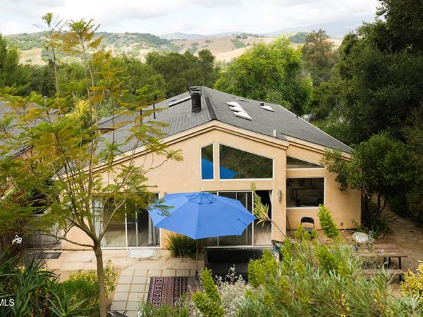 270 Valley Road, Oak View, CA 93022