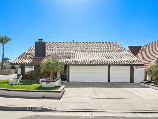 22041 Jonesport Lane, Huntington Beach, CA 92646