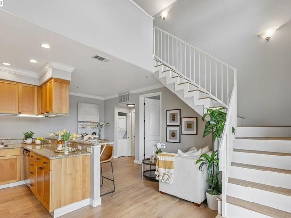 2330 University Ave, Unit 330, East Palo Alto, CA 94303