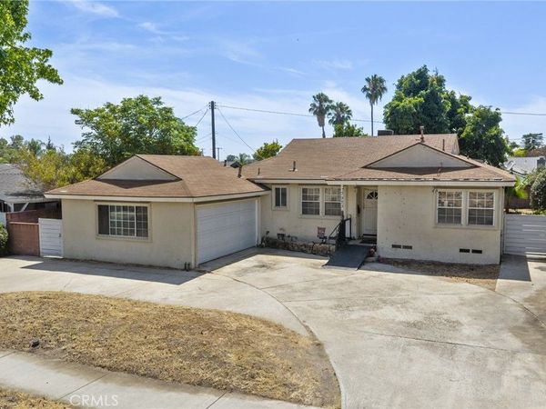 7929 Nagle Avenue, North Hollywood, CA 91605