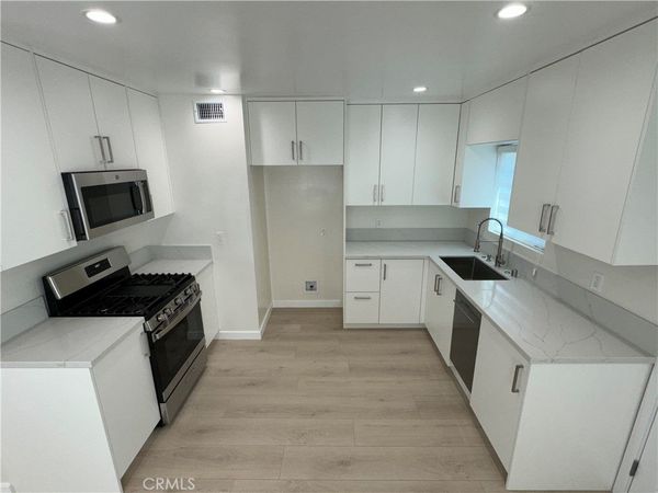 1206 E Harvard Street, Unit A, Glendale, CA 91205