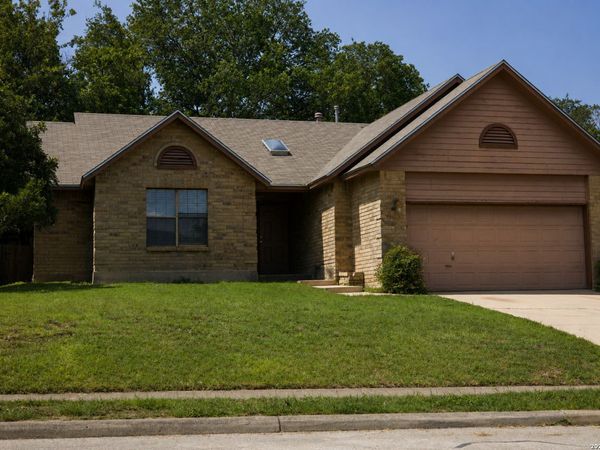 8419 Tiguex, Universal City, TX 78148