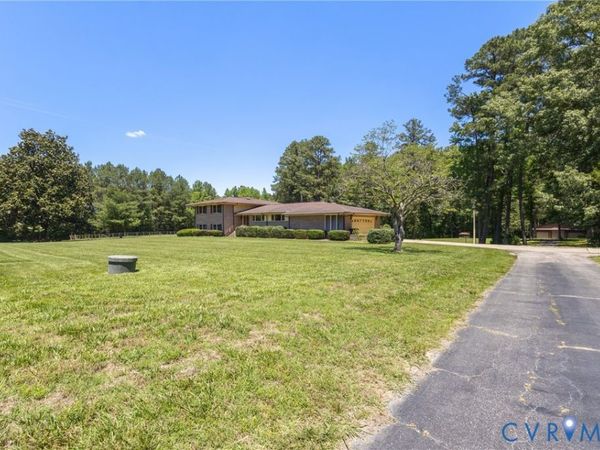 6000 Woodpecker Road, Chesterfield, VA 23838
