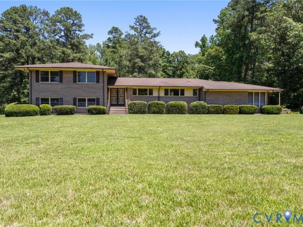 6000 Woodpecker Road , Chesterfield, VA 23838