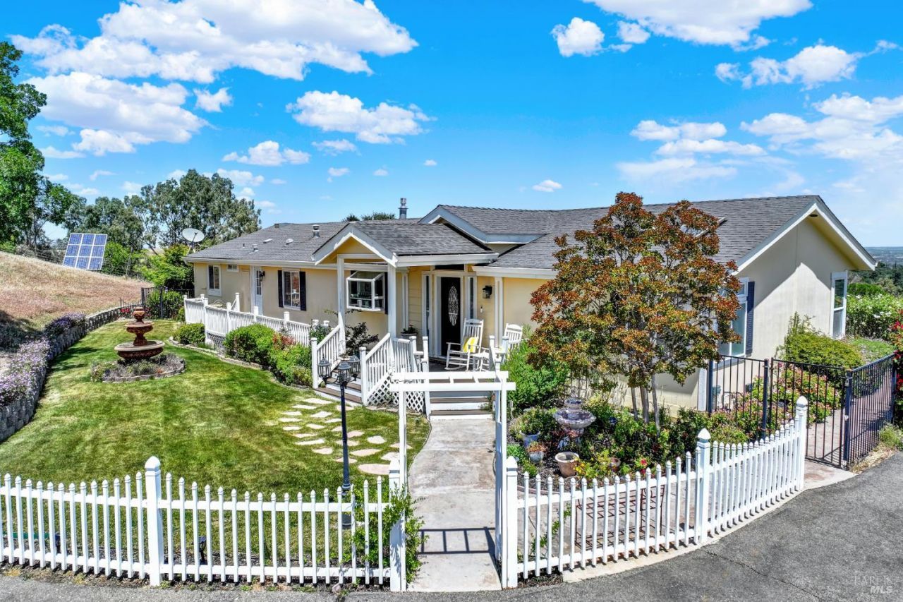 4049 N Kappel View Lane, Vacaville, CA 95688 Main Photo