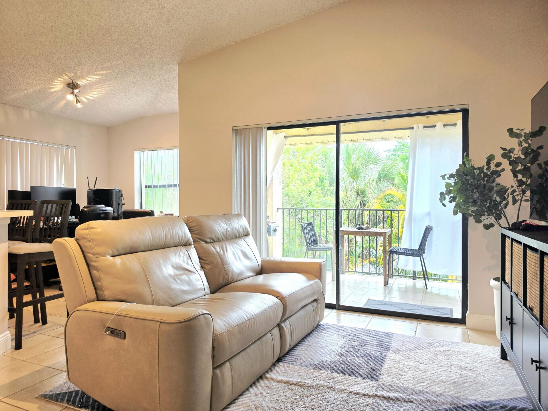 9999 Summerbreeze Drive, Unit 512, Sunrise, FL 33322 Photo