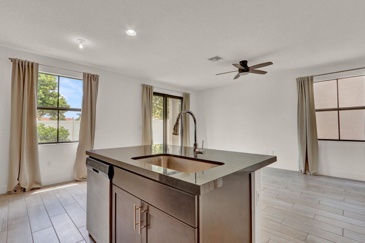 4008 Sequoia Place, Riviera Beach, FL 33410 Photo