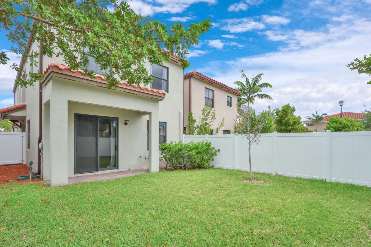 4008 Sequoia Place, Riviera Beach, FL 33410 Photo