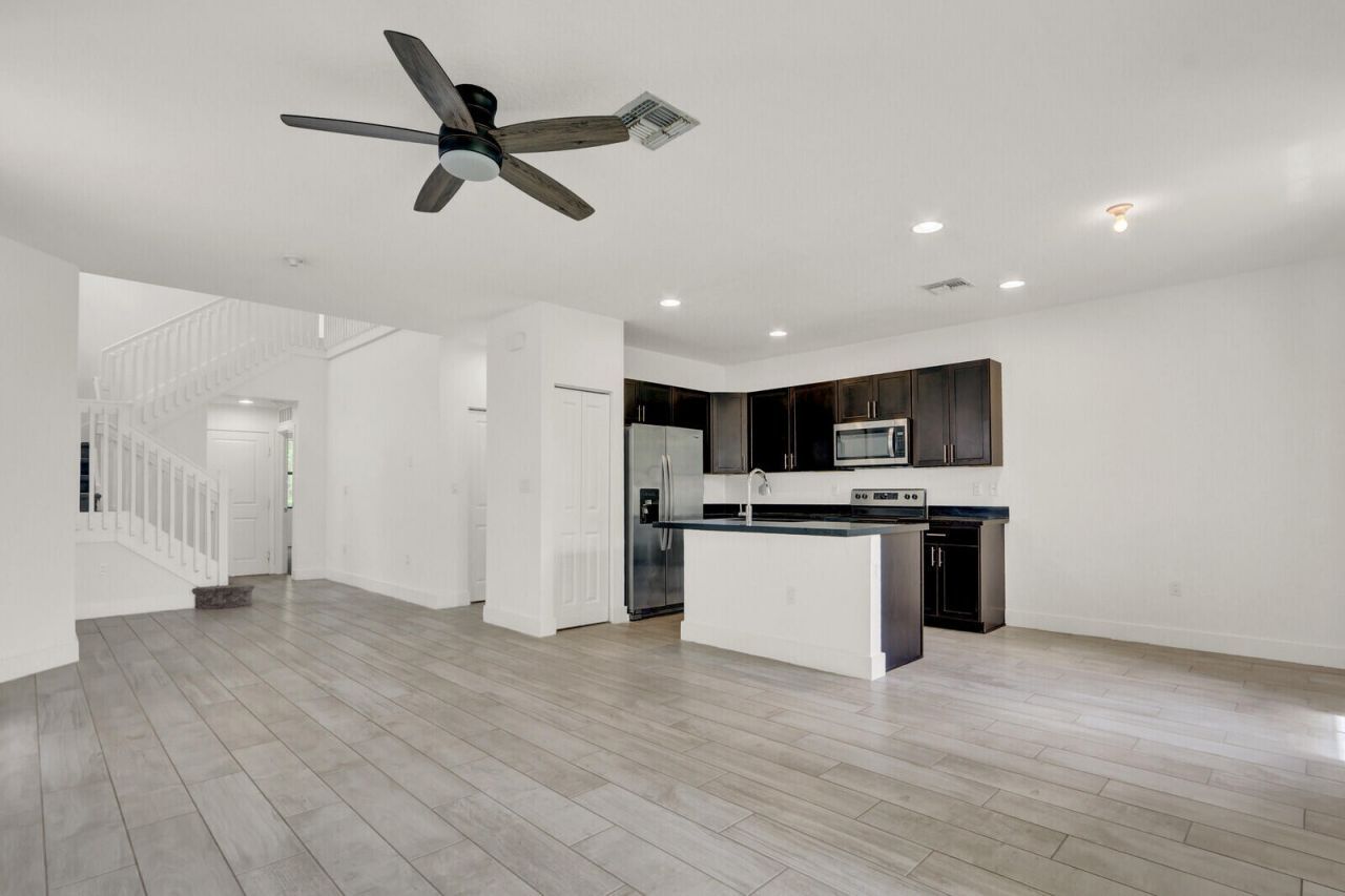 4008 Sequoia Place, Riviera Beach, FL 33410 Photo