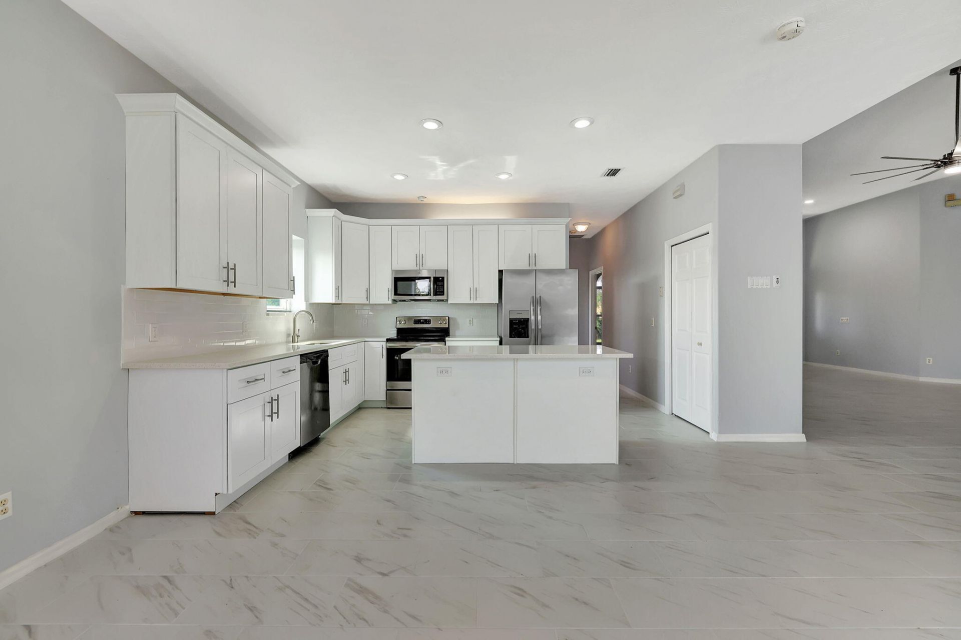 2704 SE Eagle Drive, Port Saint Lucie, FL 34984 Photo