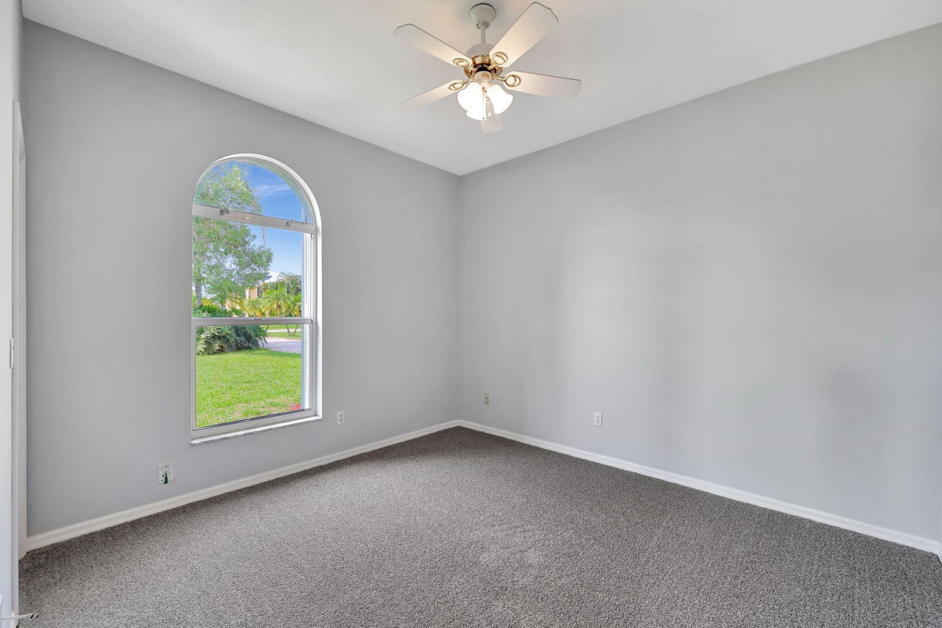 2704 SE Eagle Drive, Port Saint Lucie, FL 34984 Photo