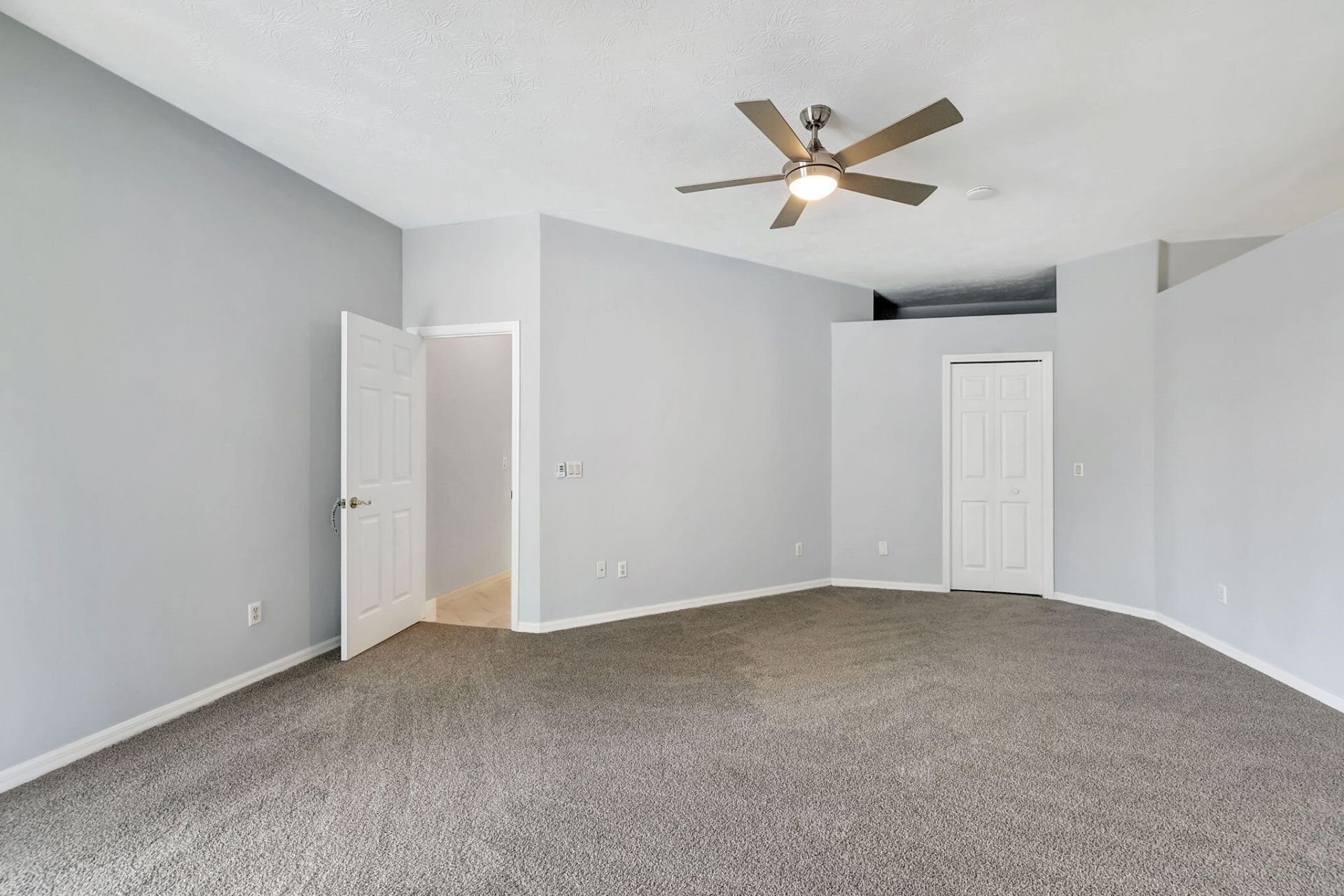 2704 SE Eagle Drive, Port Saint Lucie, FL 34984 Photo