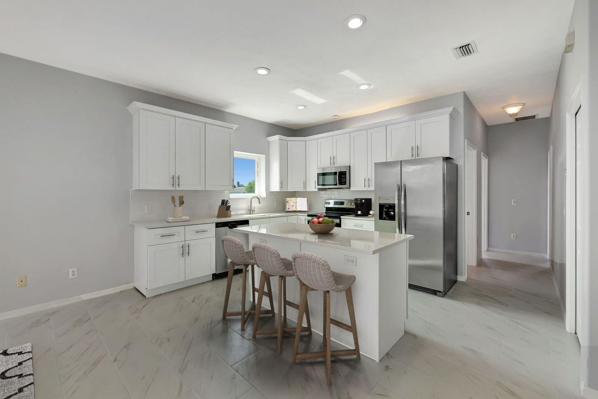 2704 SE Eagle Drive, Port Saint Lucie, FL 34984 Photo
