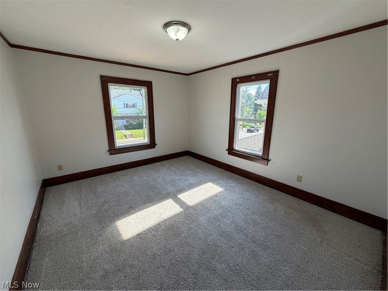 383 E Tallmadge Avenue , Akron, OH 44310 Photo 3