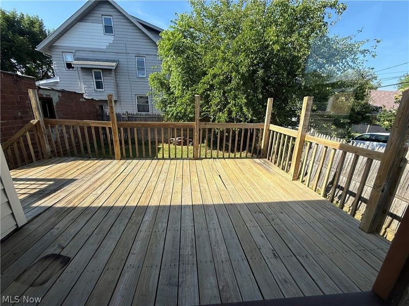 383 E Tallmadge Avenue , Akron, OH 44310 Photo 5