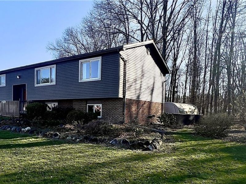 2933 Crestwood Drive NW, Warren, OH 44485 Photo 3
