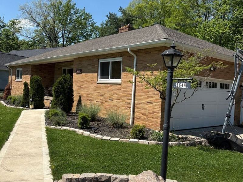 5646 Onaway Oval, Parma, OH 44130 Photo 2