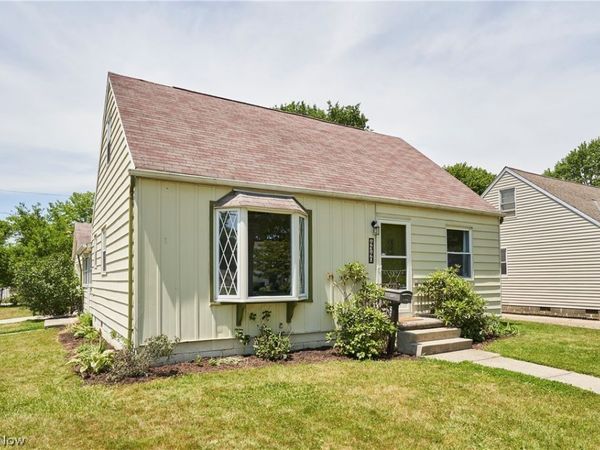 4340 W 189th Street , Cleveland, OH 44135