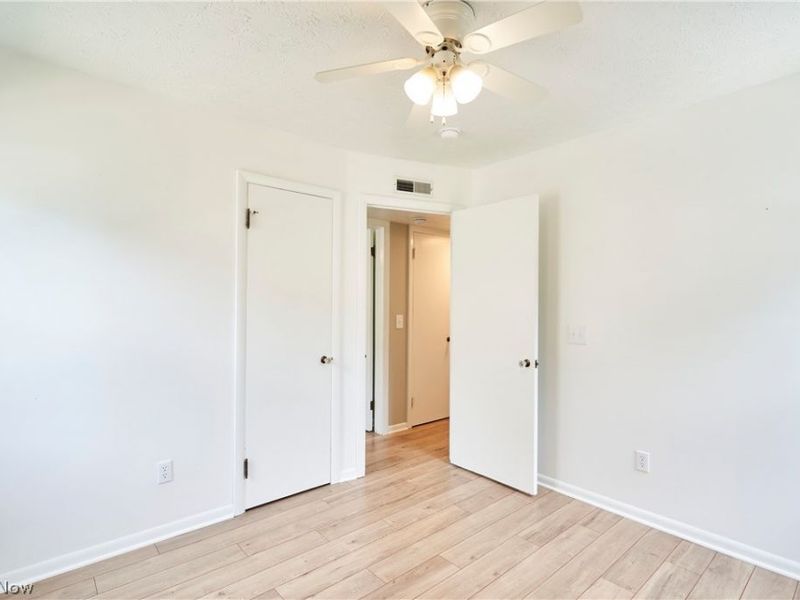 4340 W 189th Street , Cleveland, OH 44135 Photo 14