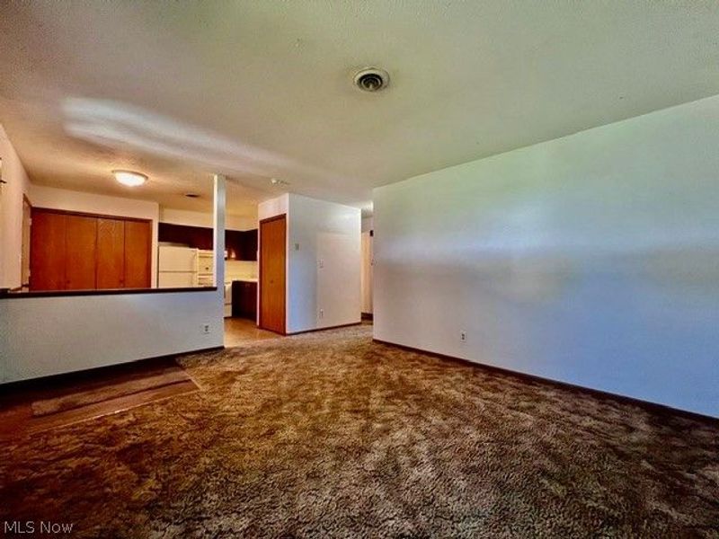 122 Royal Crest Drive, Unit G, Seville, OH 44273 Photo 3