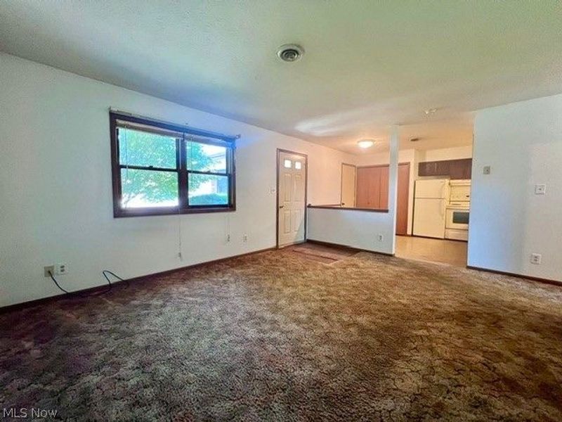122 Royal Crest Drive, Unit G, Seville, OH 44273 Photo 4