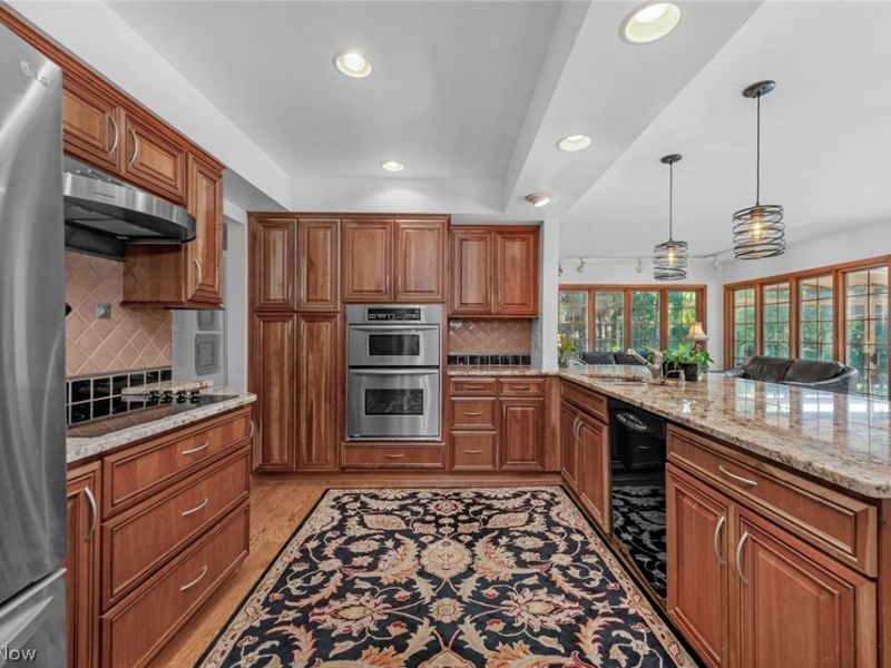 377 Lake Park Drive, Bay Village, OH 44140 Photo 13