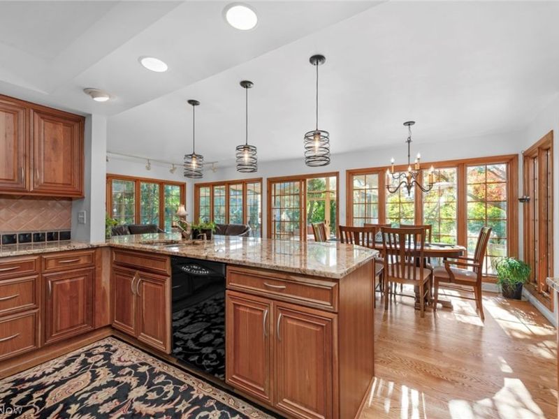 377 Lake Park Drive, Bay Village, OH 44140 Photo 15