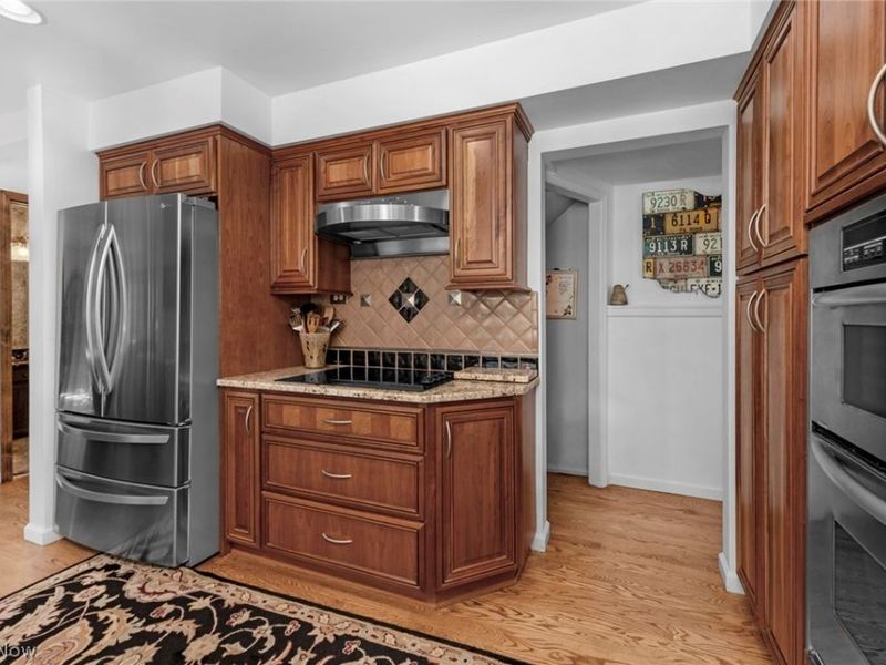 377 Lake Park Drive, Bay Village, OH 44140 Photo 16