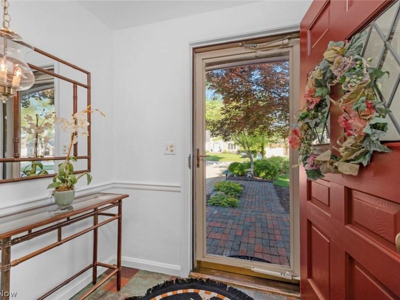 377 Lake Park Drive, Bay Village, OH 44140 Photo 6