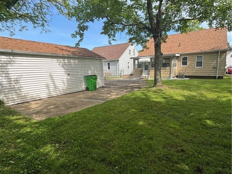 12708 Maple Leaf Drive , Garfield Heights, OH 44125 Photo 17