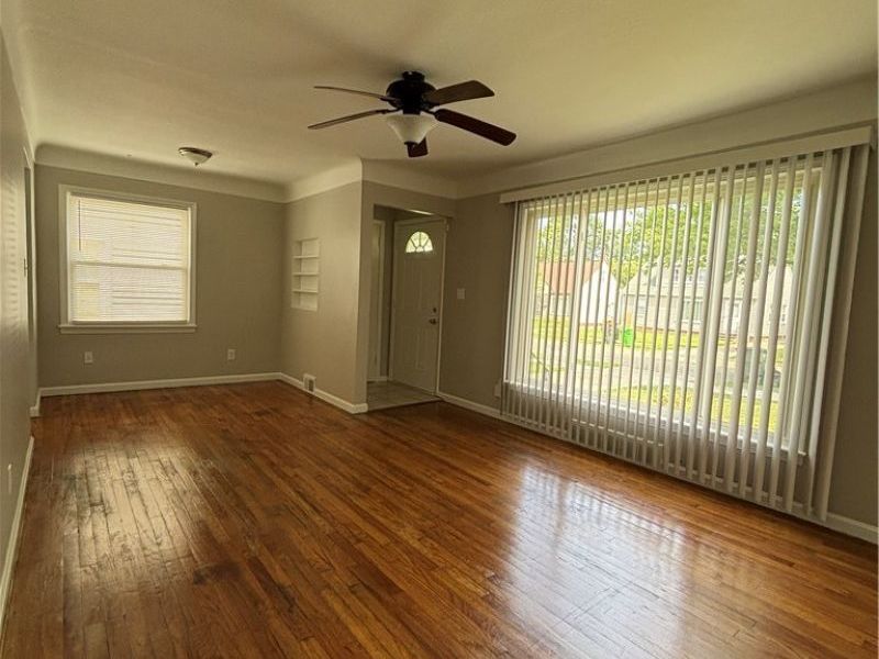 12708 Maple Leaf Drive , Garfield Heights, OH 44125 Photo 2