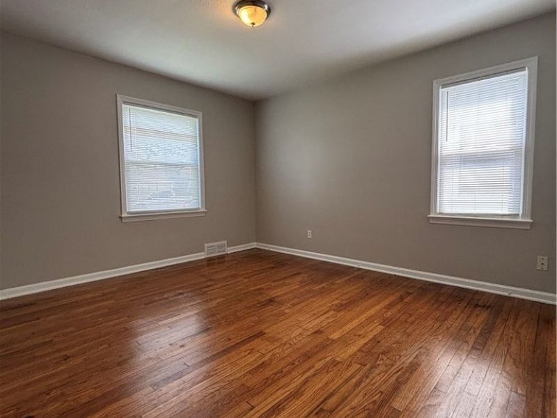 12708 Maple Leaf Drive , Garfield Heights, OH 44125 Photo 8