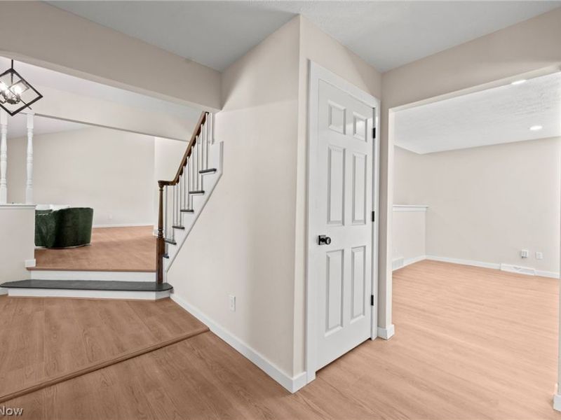 6704 Cheryl Ann Drive , Seven Hills, OH 44131 Photo 23