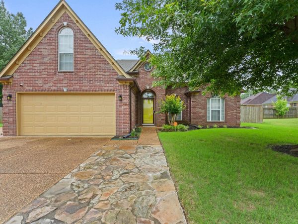7887 PINEFROST LN, Memphis, TN 38125