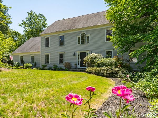 351 Bartlett, Madison, CT 06443