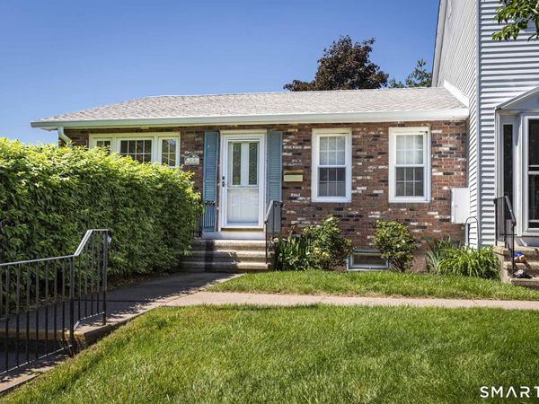 27 Esquire, Unit A, Manchester, CT 06042