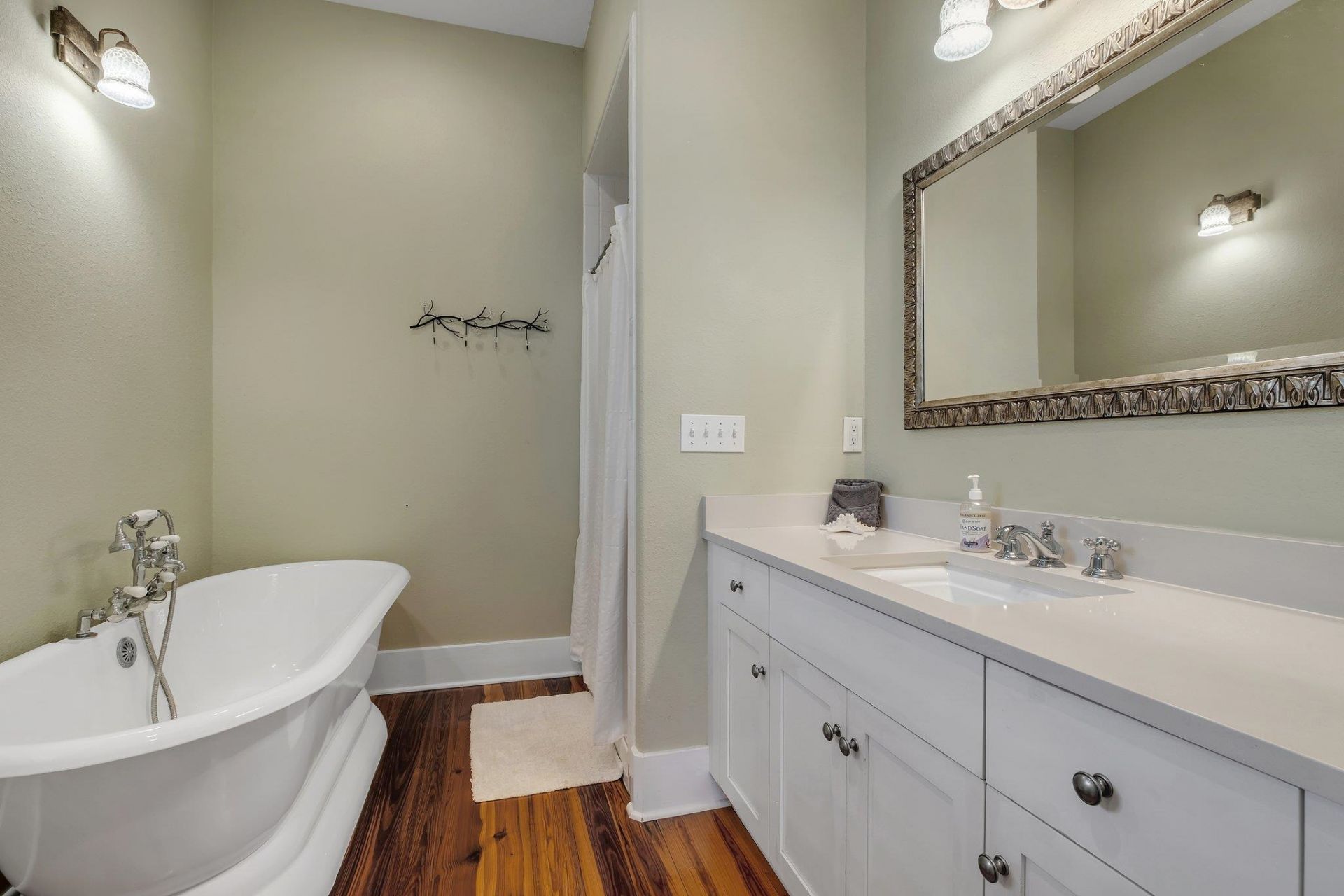 301 Gullwing Way, Saint Teresa, FL 32358 Photo