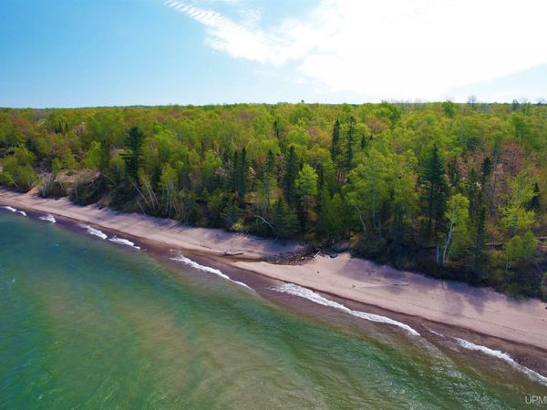 TBD Lakeshore Drive, Hancock Twp, MI 49930