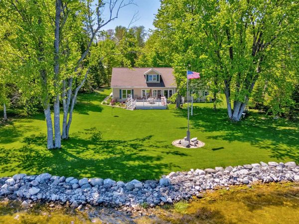 W19105 Diller Road, Portage Twp, MI 49836