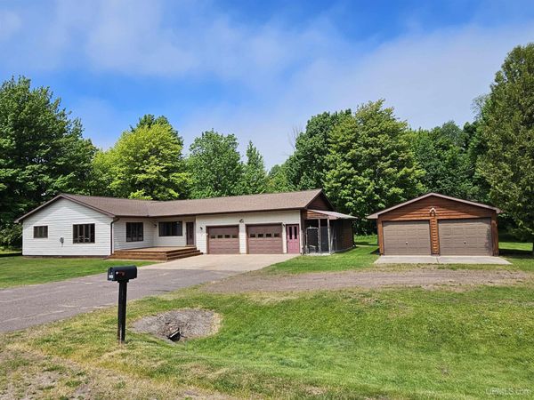 583 Alsace Avenue, Ontonagon, MI 49953