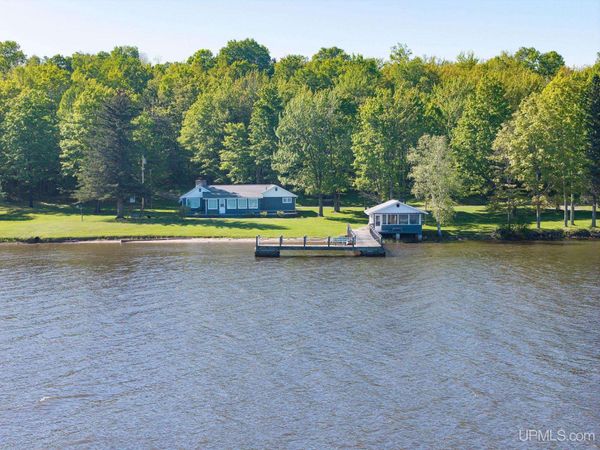 19422 Mayo Drive, Arvon Twp, MI 49946
