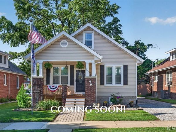 1512 13th Street, Highland, IL 62249