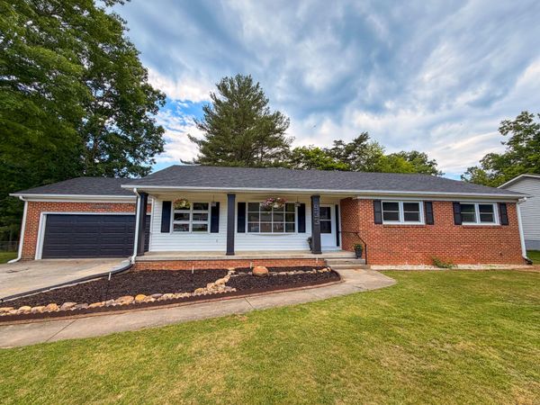 933 Ingalls ST , Clifton Forge, VA 24422