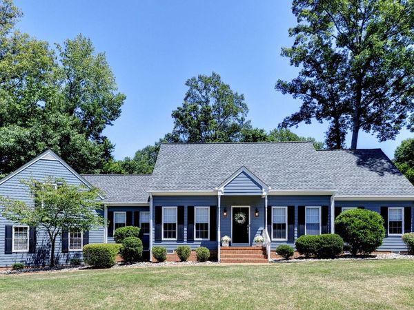 115 Worplesdon , Williamsburg, VA 23188