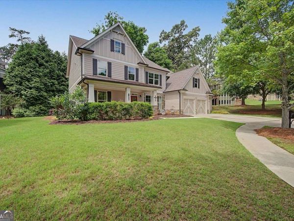 811 Ravenstone Way, Canton, GA 30115
