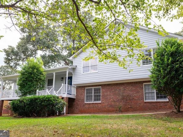 401 Freshman Drive, Lawrenceville, GA 30044