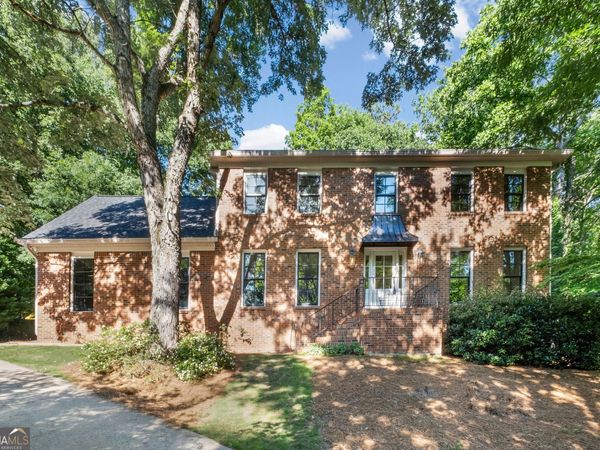 140 N Bluff, Alpharetta, GA 30004