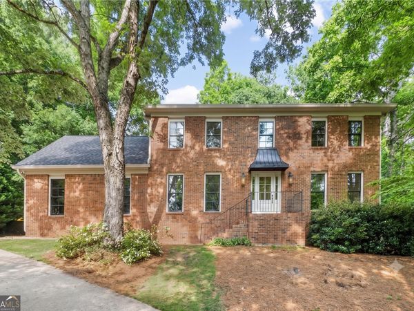 140 N Bluff, Alpharetta, GA 30004