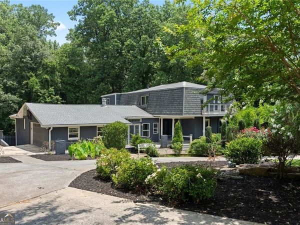212 Kings Row, Marietta, GA 30067